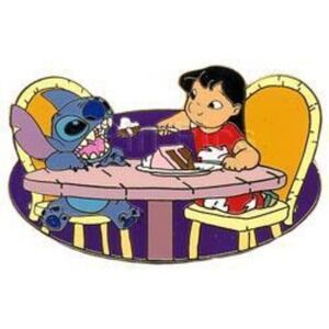 Disney Pin Lilo Feeding hungry Stitch Cake LE 250 40780 DA Auctions (P.I.N.S.)
